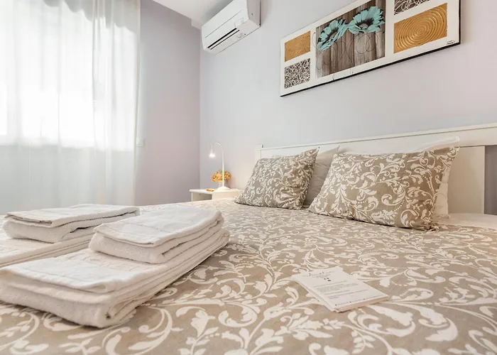 Апартаменты Amelie -